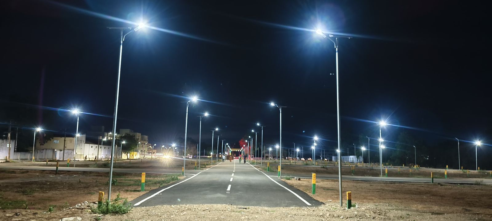 Driveway LED bollard